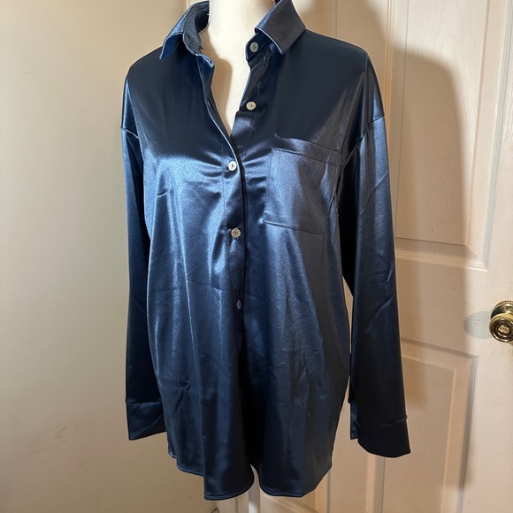 Like Love Women’s Button Down Long Sleeve Shirt. - Picture 1 of 6